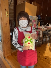 3月24日(火)、「子ども食堂」へお米を寄付させて頂きました